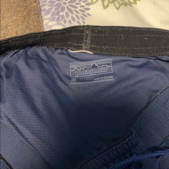 Patagonia running shorts - Picture 2 of 2